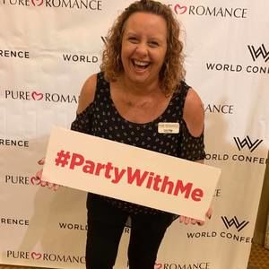 Meet your Posher, Laura